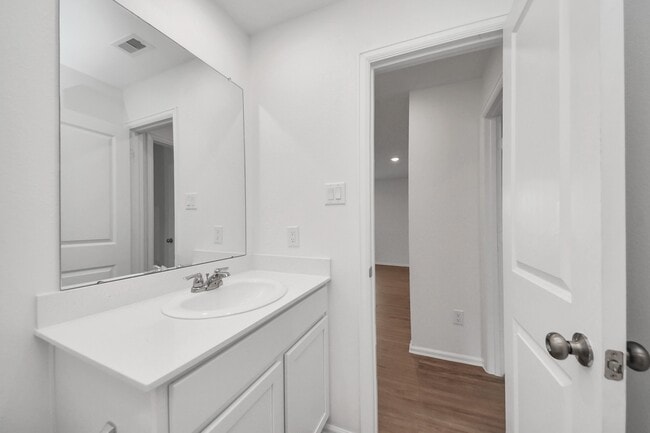 Building Photo - 9010 Estes Lks Dr