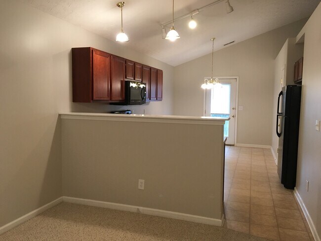 Building Photo - 121 Blue Heron Pl