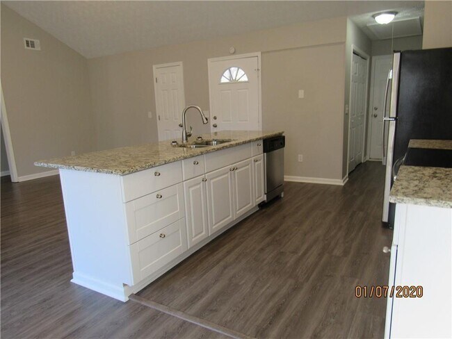 Building Photo - 250 Chardonnay Trace