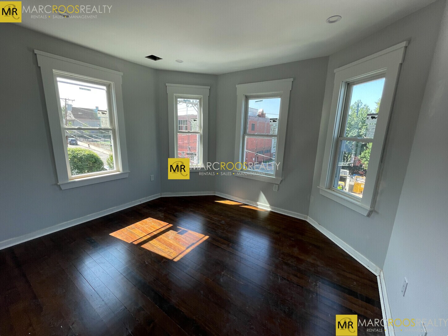 Building Photo - 31 Raymond Ave