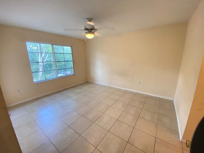 Building Photo - 4211 San Marino Blvd