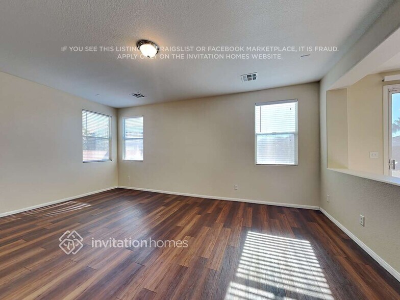 Building Photo - 4923 Charlo Dr