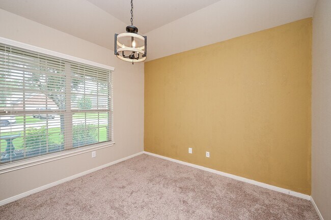 Building Photo - 6942 Hamilton Falls Ln