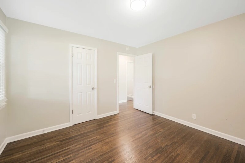 Building Photo - 609 Durrett Dr