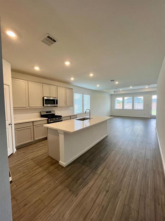 Building Photo - 21627 Royal Jett Dr