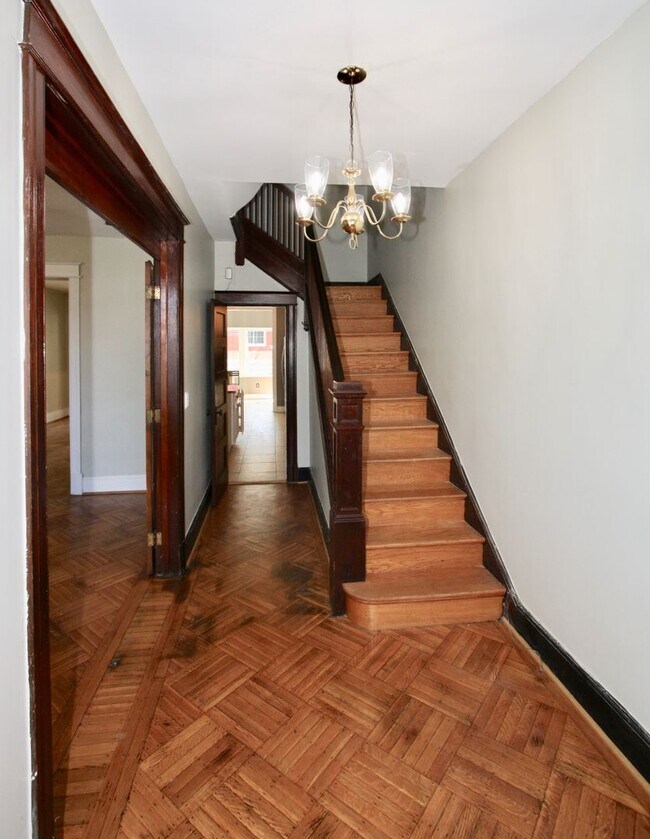 Building Photo - Spacious 5BR/3.5 Petworth Rowhome with Sun-Filled Living & Outdoor Spaces