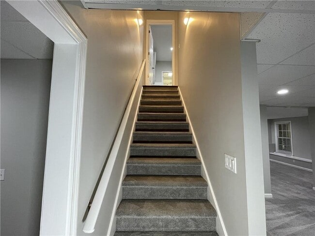 Building Photo - 655 Huntwick Pl