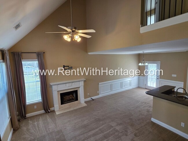 Building Photo - Gorgeous 5bd /3.5 bath Home/ Upgrades Galore/ Attention to Detail/ Great Location