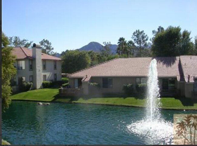 Building Photo - Beautiful Condo by the Lake