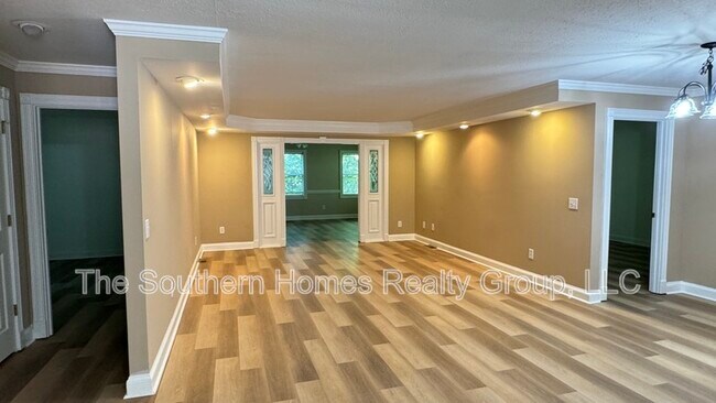 Building Photo - 2520 Sullins Rd