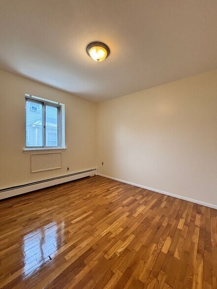 Building Photo - 2813 Gunther Ave