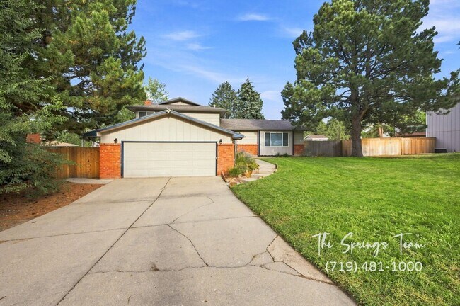 Building Photo - 3625 E Wade Ln