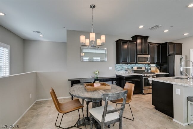 Building Photo - 545 Teovani St