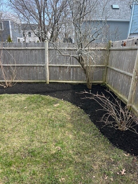 Building Photo - 58 Wilson St