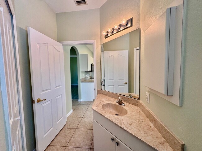 Building Photo - Peace, Comfort, and Great Location in this 3-Bedroom 2 Bath Pool Home in North Port!