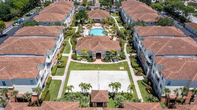 Building Photo - 9901 Baywinds Blvd