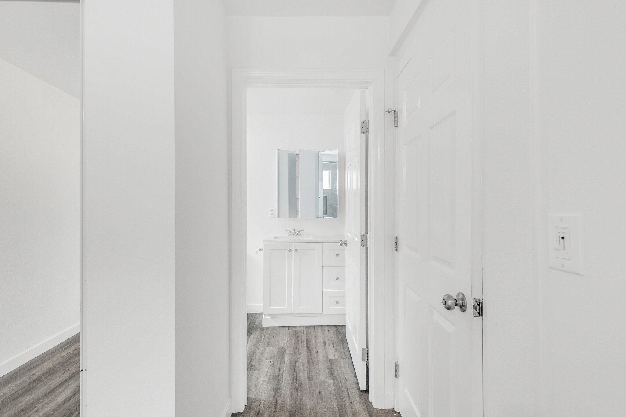 Building Photo - 8910 Avalon Blvd