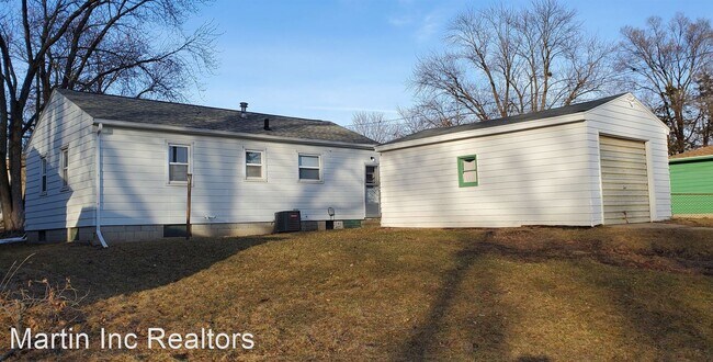Building Photo - 3 br, 1 bath House - 226 Madison St