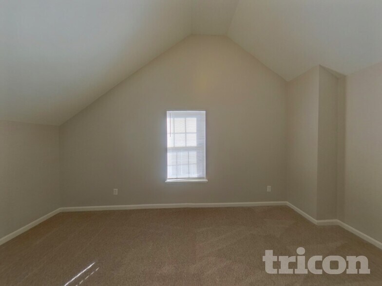 Building Photo - 1372 Zered Pl NW