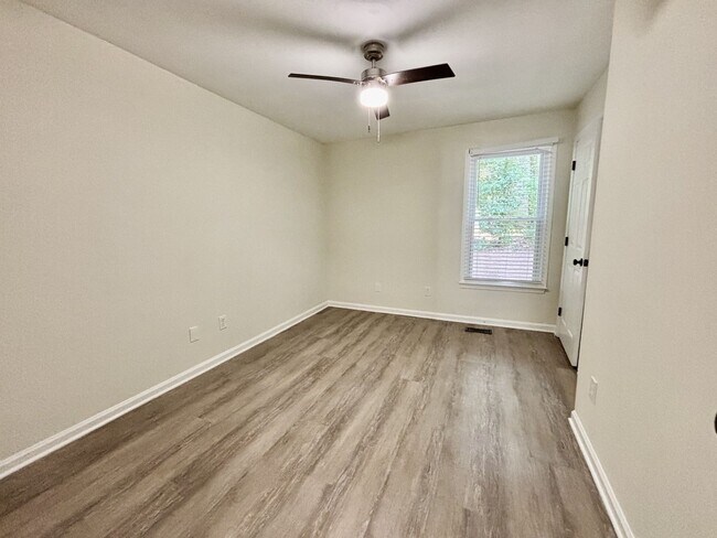 Building Photo - 347 Latham Oaks Ave