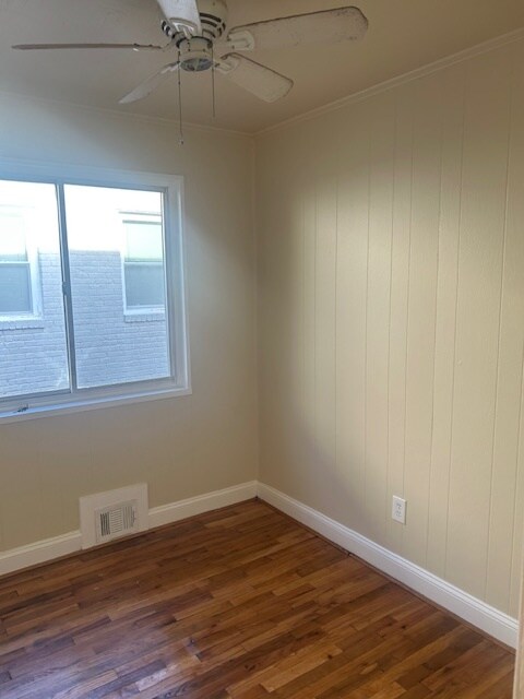 Building Photo - 1549 Fort Dupont St SE