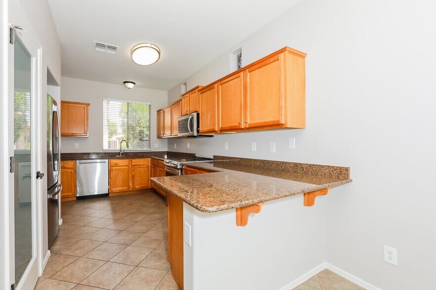Building Photo - 843 S Morrison Ln