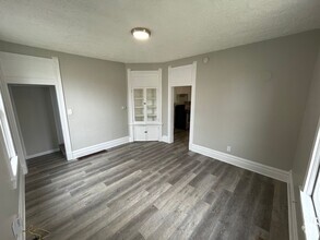 Building Photo - 1018 N 8th St