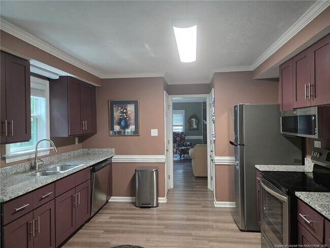 Building Photo - 6924 Callahan Cir