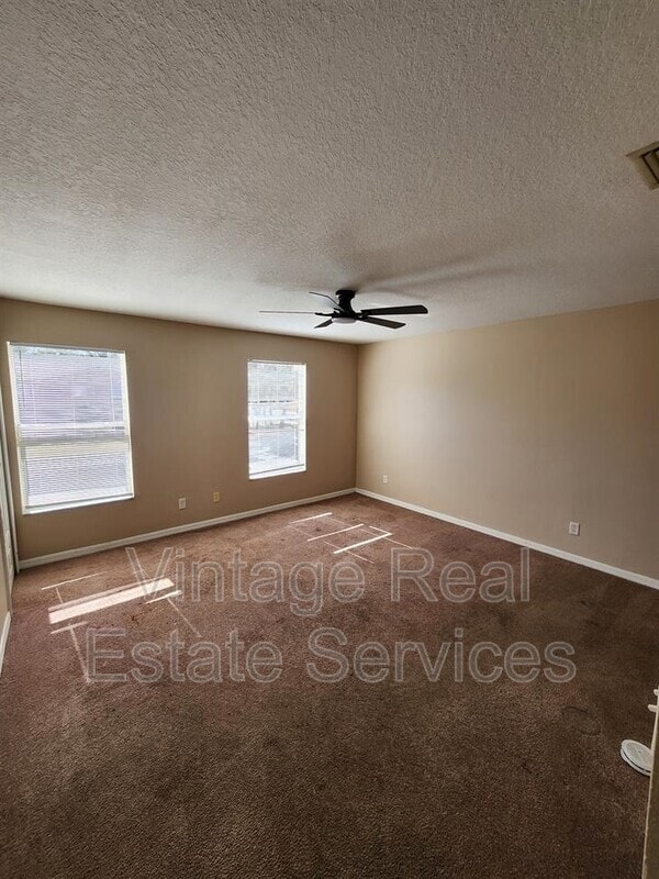 Building Photo - 12008 Peach Grv Ct