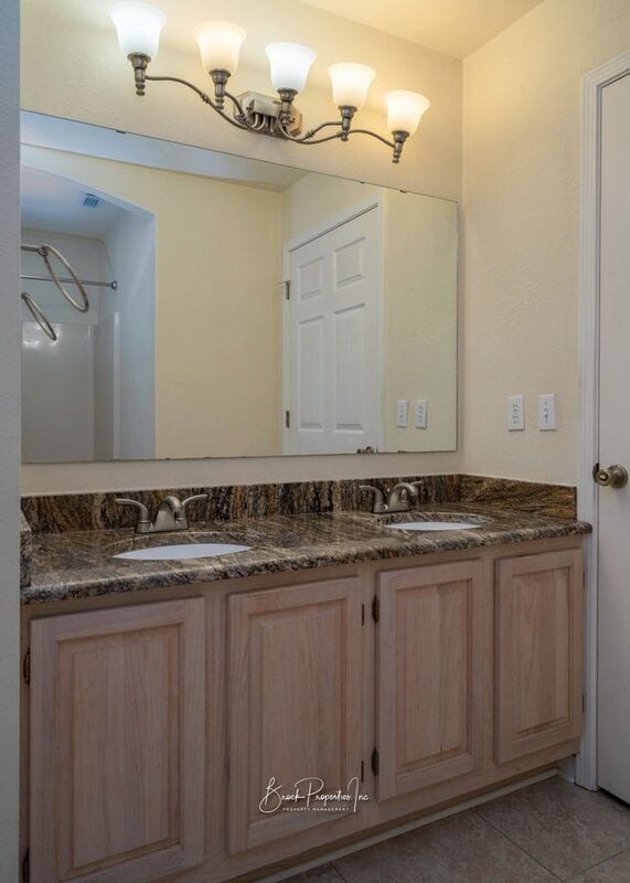 Building Photo - 5504 Shadow Grove Blvd