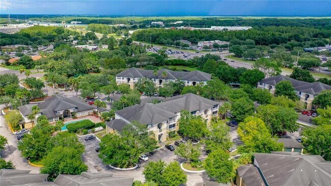 Building Photo - 17101 Carrington Park Dr
