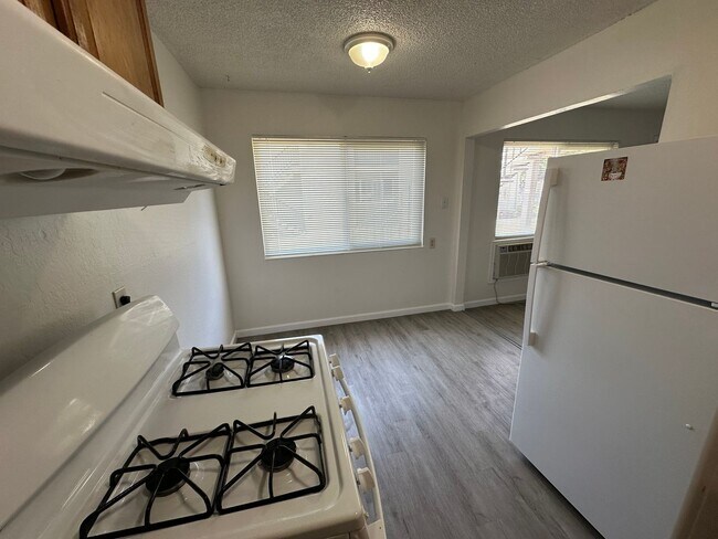 Building Photo - 412 San Marco St