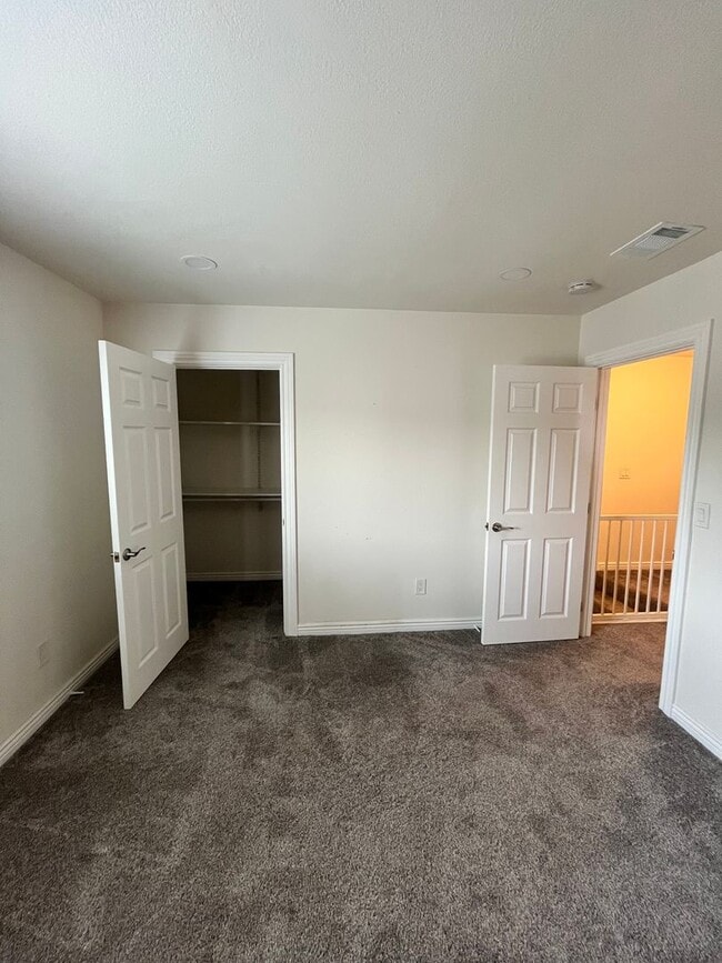 Building Photo - $2,650 - 2 Bed 1 Bath House in San Diego
