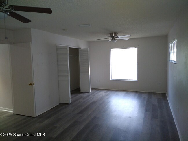 Building Photo - 765 John Carroll Ln