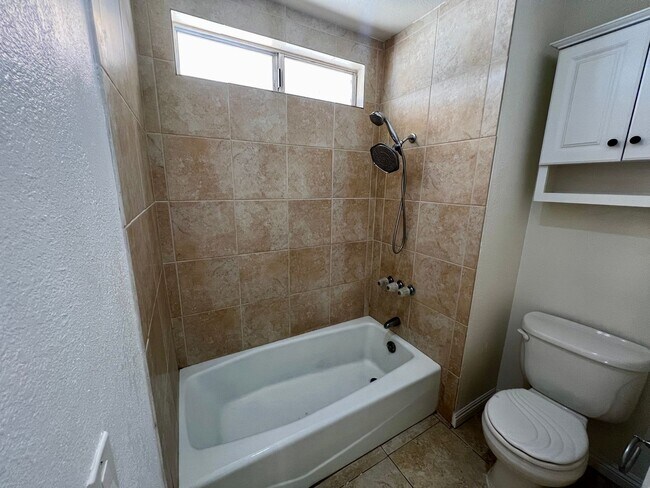 Building Photo - 74071 Playa Vista Dr