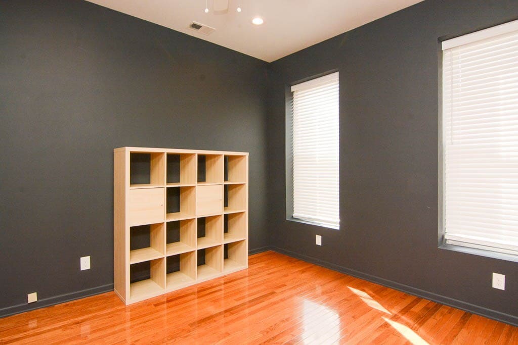 Building Photo - 1448 W Blackhawk St