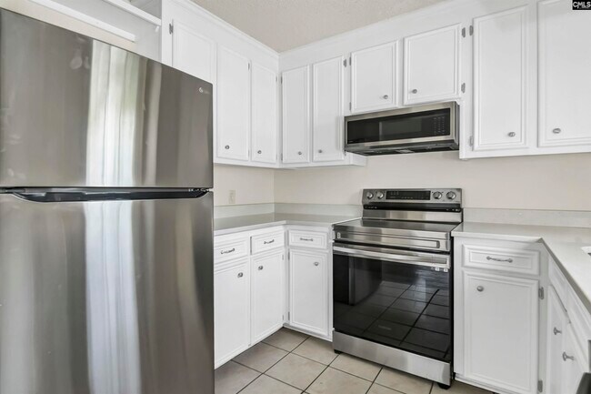 Building Photo - 107 Hutto Hill