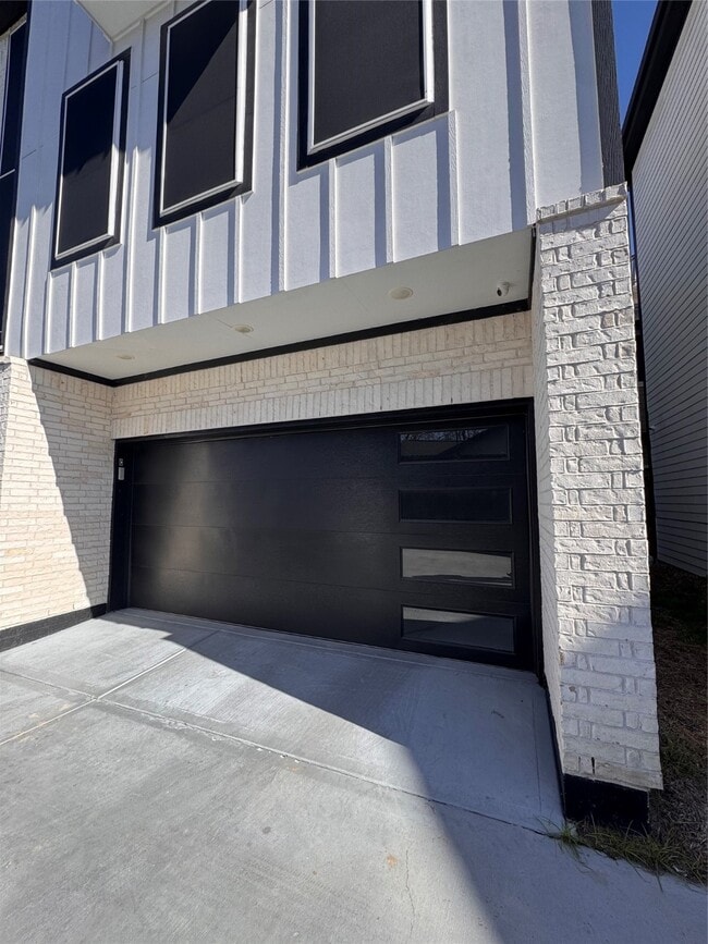 Building Photo - 4406 Oats St