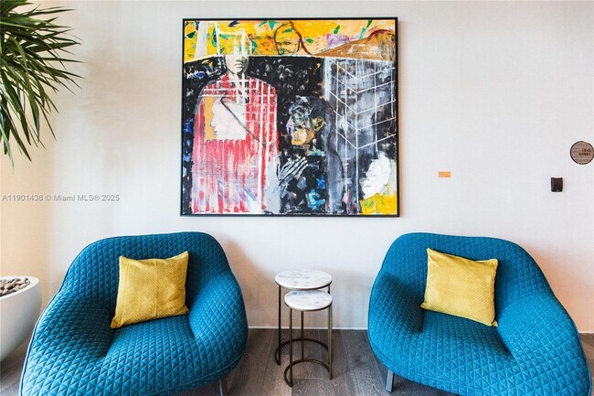 Building Photo - 650 NE 32nd St