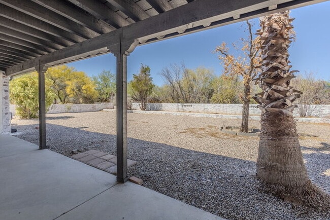 Building Photo - Green Valley Country Club Estates! 55+ Community, at least one person residing in the home must b...