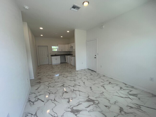 Building Photo - NEW CONSTRUCTION-GREAT SW LOCATION IN LEHI...