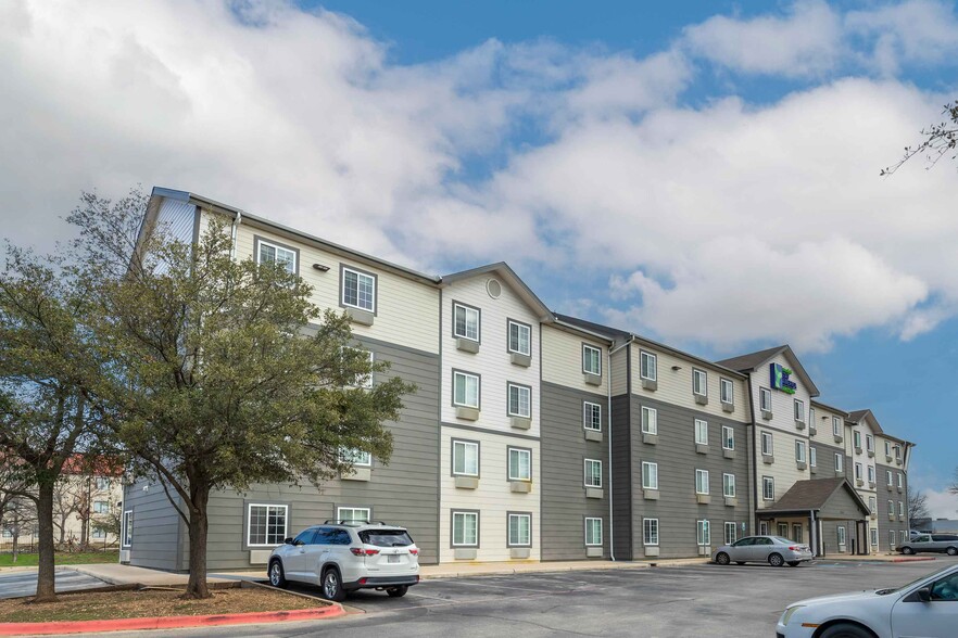 Building Photo - Furnished Studio-Austin - Round Rock