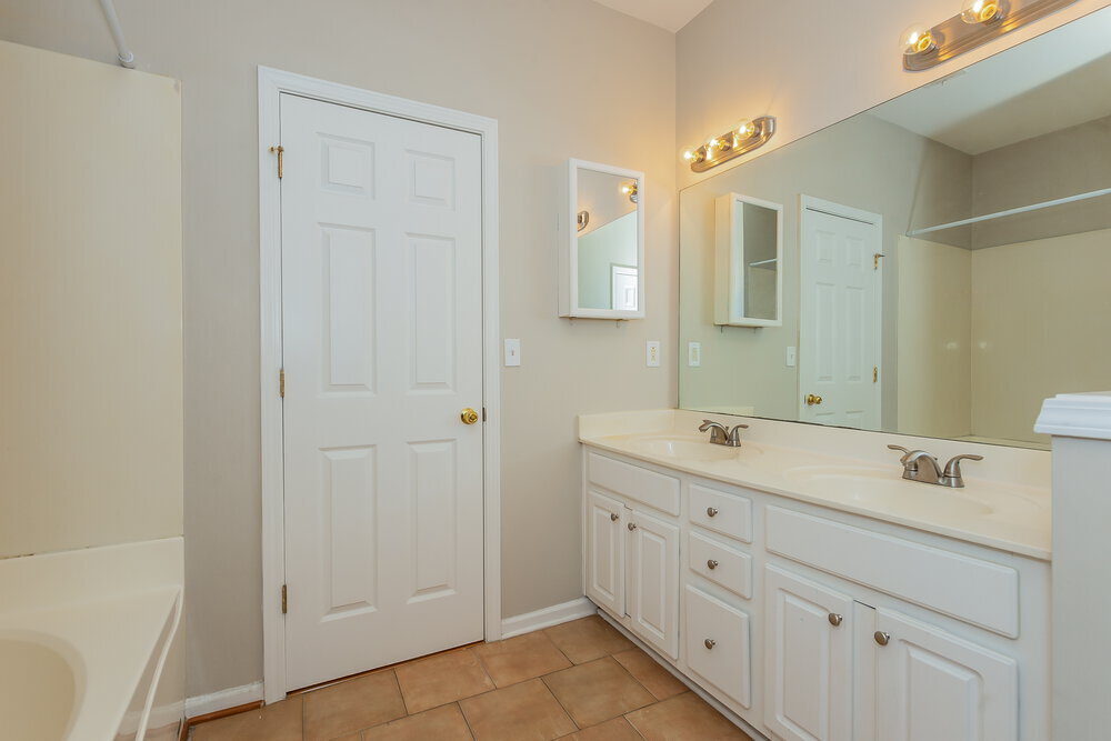 Building Photo - 2014 Appaloosa Way