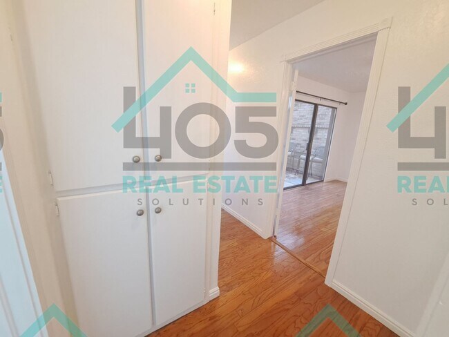 Building Photo - Spacious 2 Bedroom in Norman