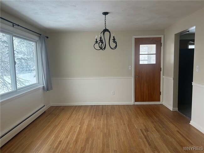 Building Photo - 781 Campbell Blvd