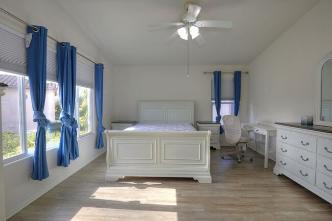 Building Photo - 543 Fireside Ln