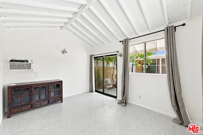 Building Photo - 4415 Woodland Ave