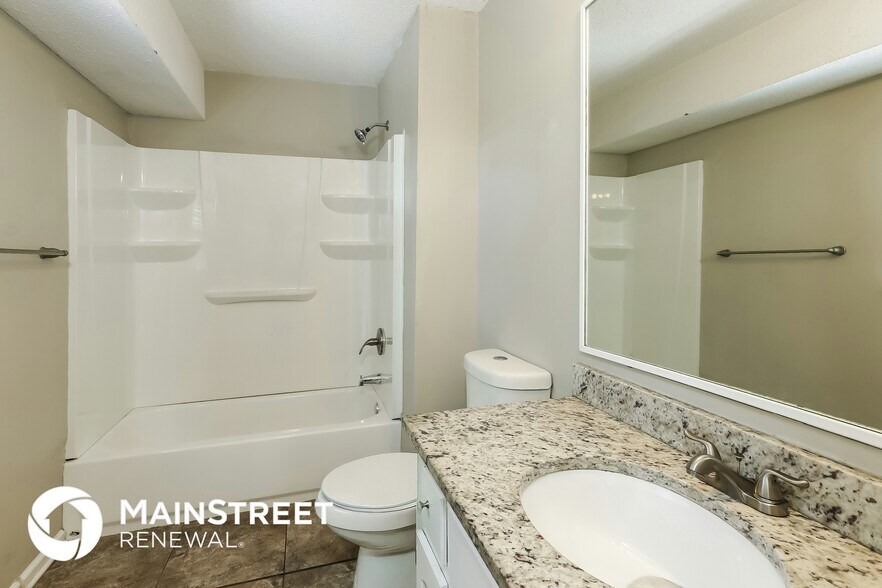 Building Photo - 5002 Darlene Dr
