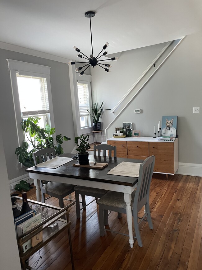 Dining room - 398 W 1st Ave