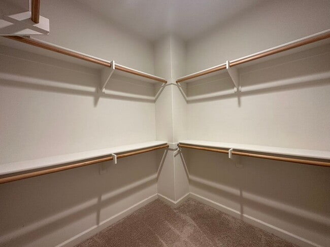 Building Photo - 4 BEDROOM HOME FOR LEASING IN Irvine